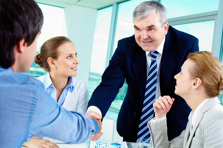 網(wǎng)絡(luò)教育本科怎么申請畢業(yè)？