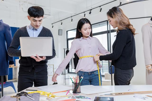 越老越吃香的4個專業(yè)，就業(yè)前景好、崗位多，考證后工資翻倍漲