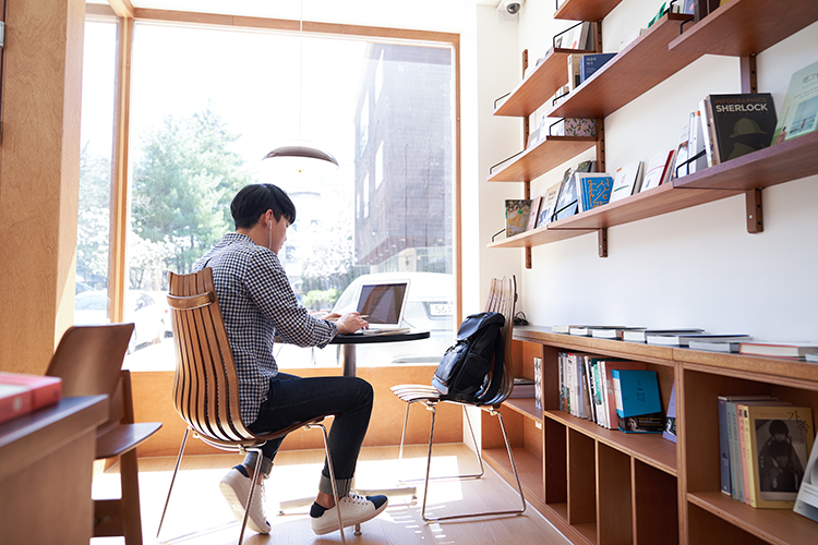 果洛藏族自治州網(wǎng)絡(luò)教育的大學(xué)有哪些？